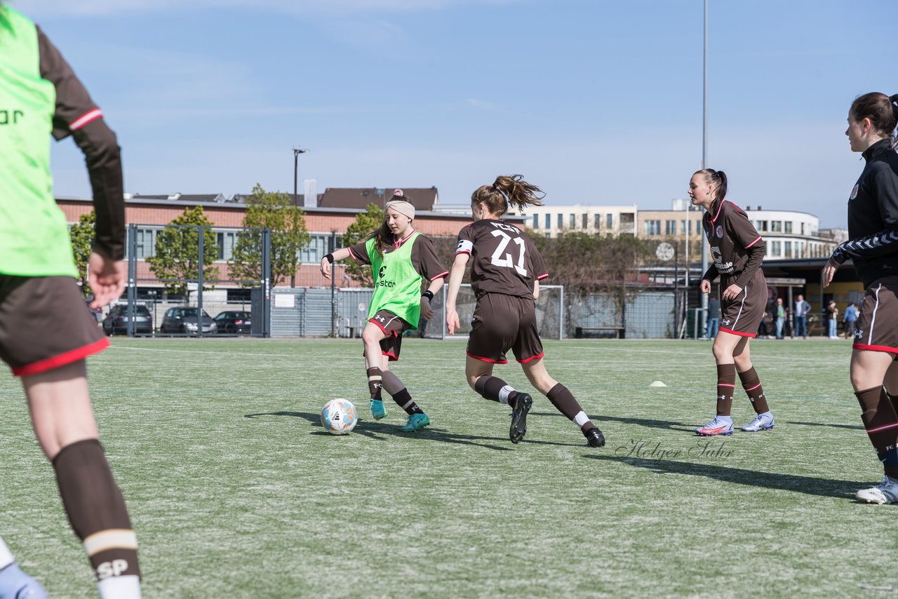 Bild 99 - wBJ St. Pauli - Walddoerfer : Ergebnis: 1:11